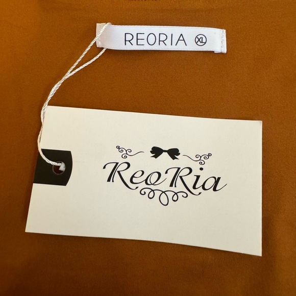 XL REORIA Carmel color square neck bodysuit NWT. Never worn. Buttery soft - Picture 5 of 5